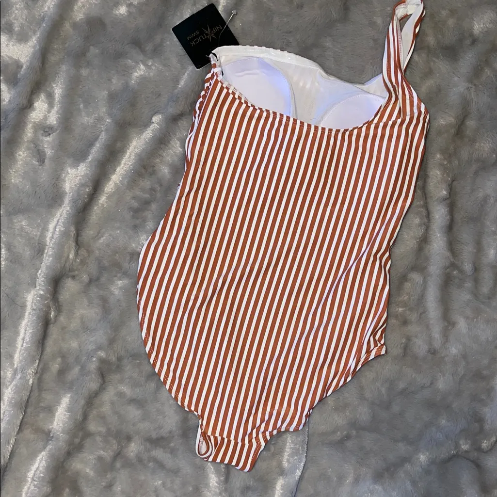 Nip Tuck Swim One - Image 7