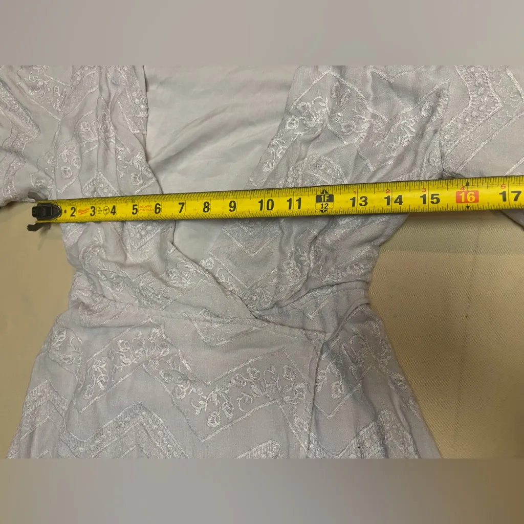 ASTR The Label Purple Lavender Embroidered Short Sleeve Wrap Dress Size Medium - Image 7