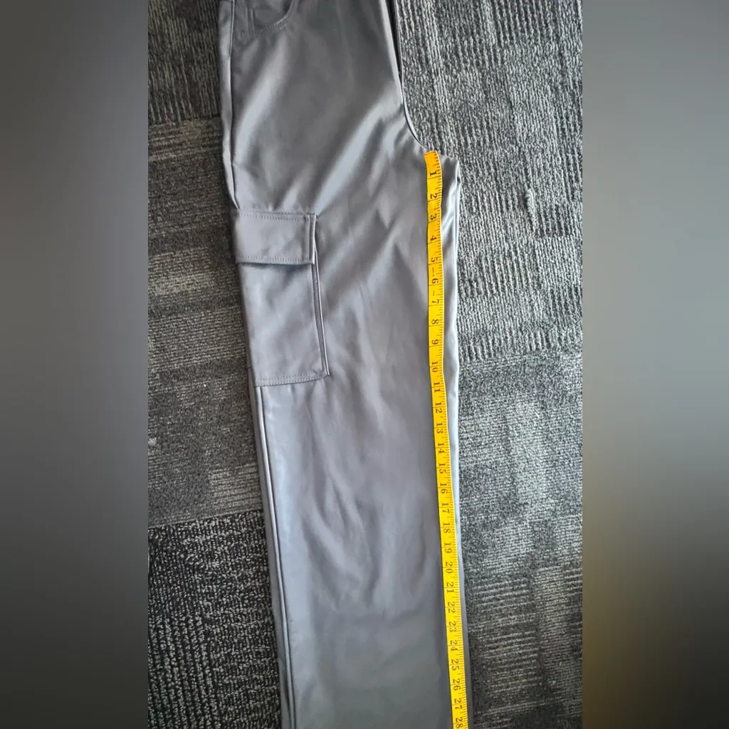 CHARLOTTE RUSSE 🩶Size M🩶 Faux Leather Gray Cargo Pants Women’s - Image 13