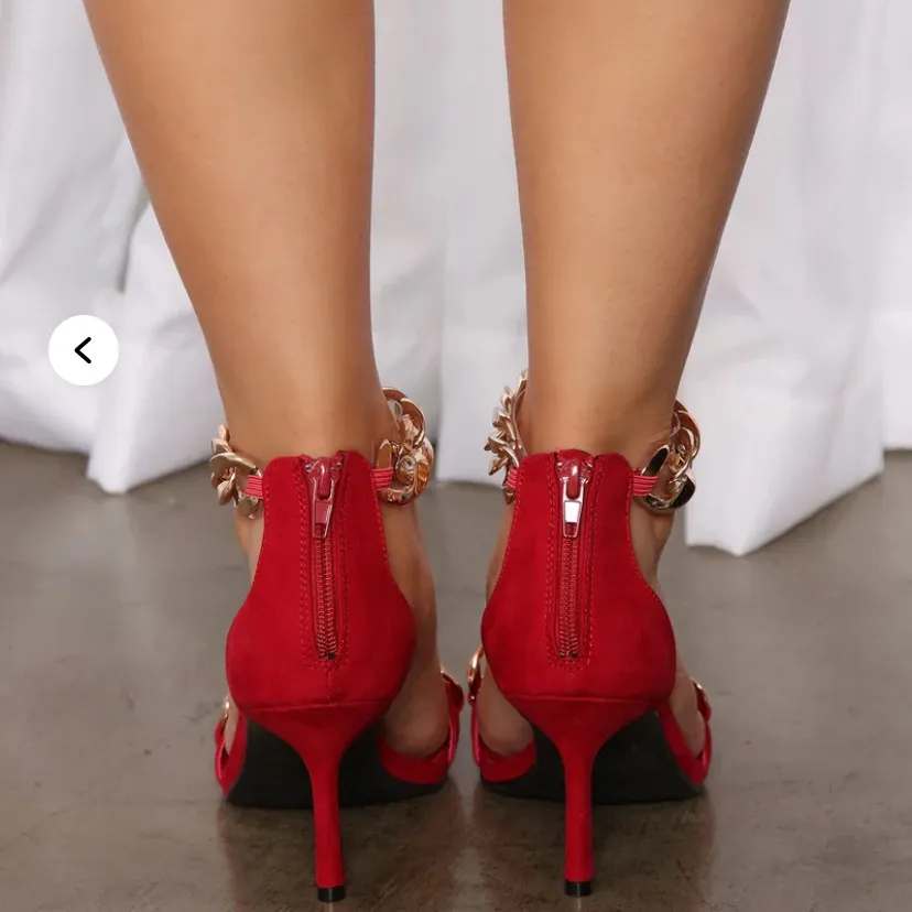 BAMBOO Red Heels with Gold Chain Accent - Image 2