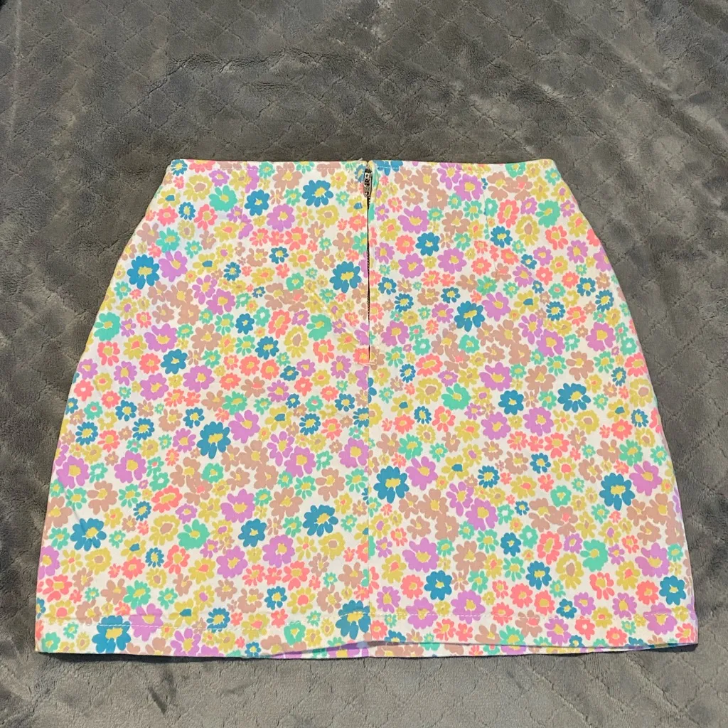 Flower Power Wild Fable Mini skirt size small - Image 3