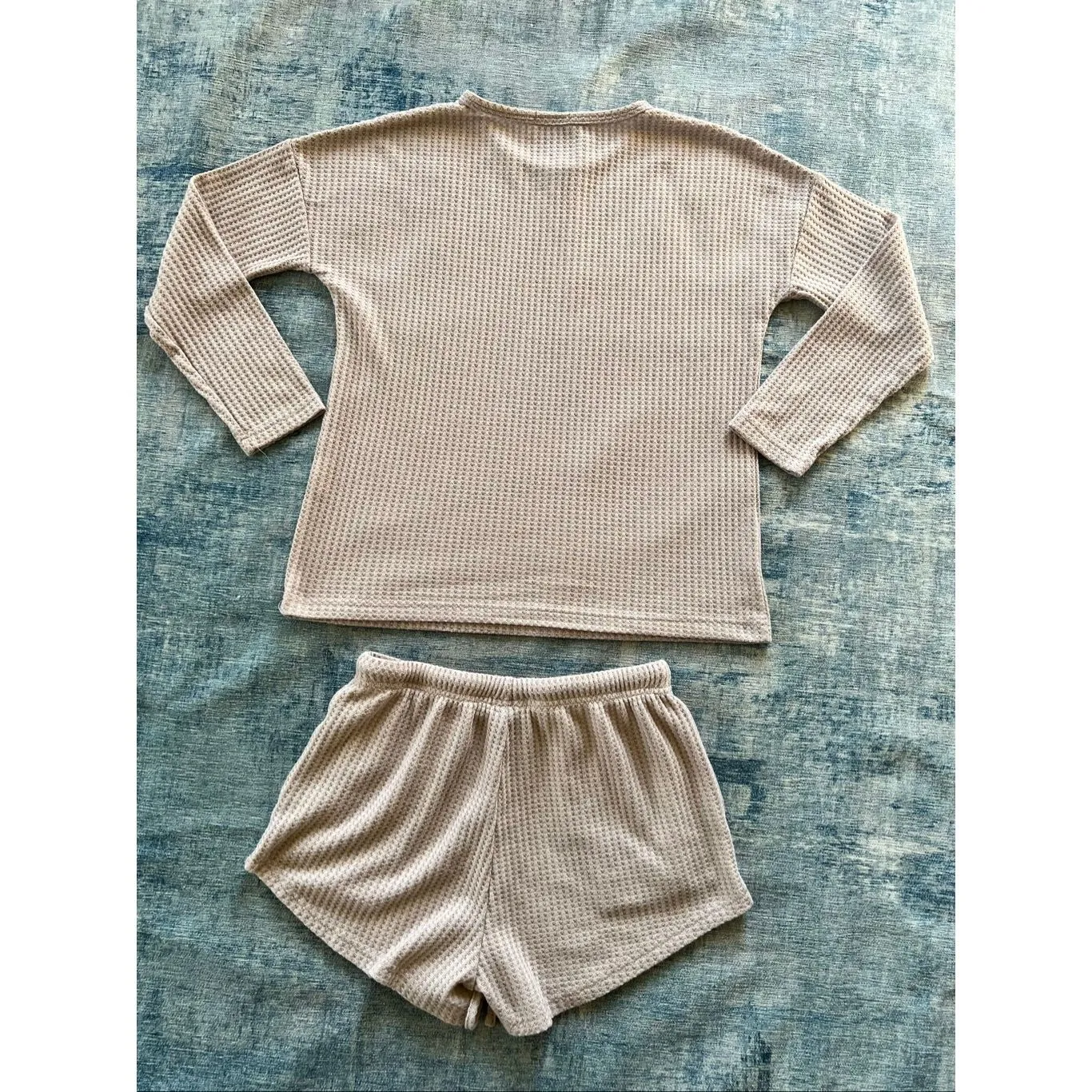 Ekouaer Mauve Beige Long Sleeve and Shorts Waffle Knit Pajamas Set Small Tan - Image 2