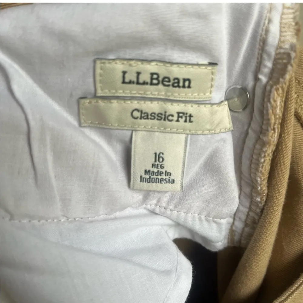 LL Bean Classic Fit Tan Stretch Pants Size 16 - Image 4