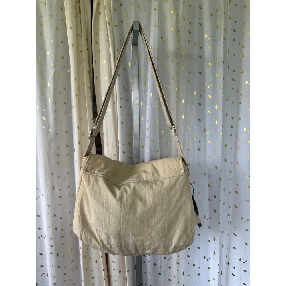 NWT Kipling Women's New Rita Cream Medium Adjustable Messenger Crossbody Bag - Image 4