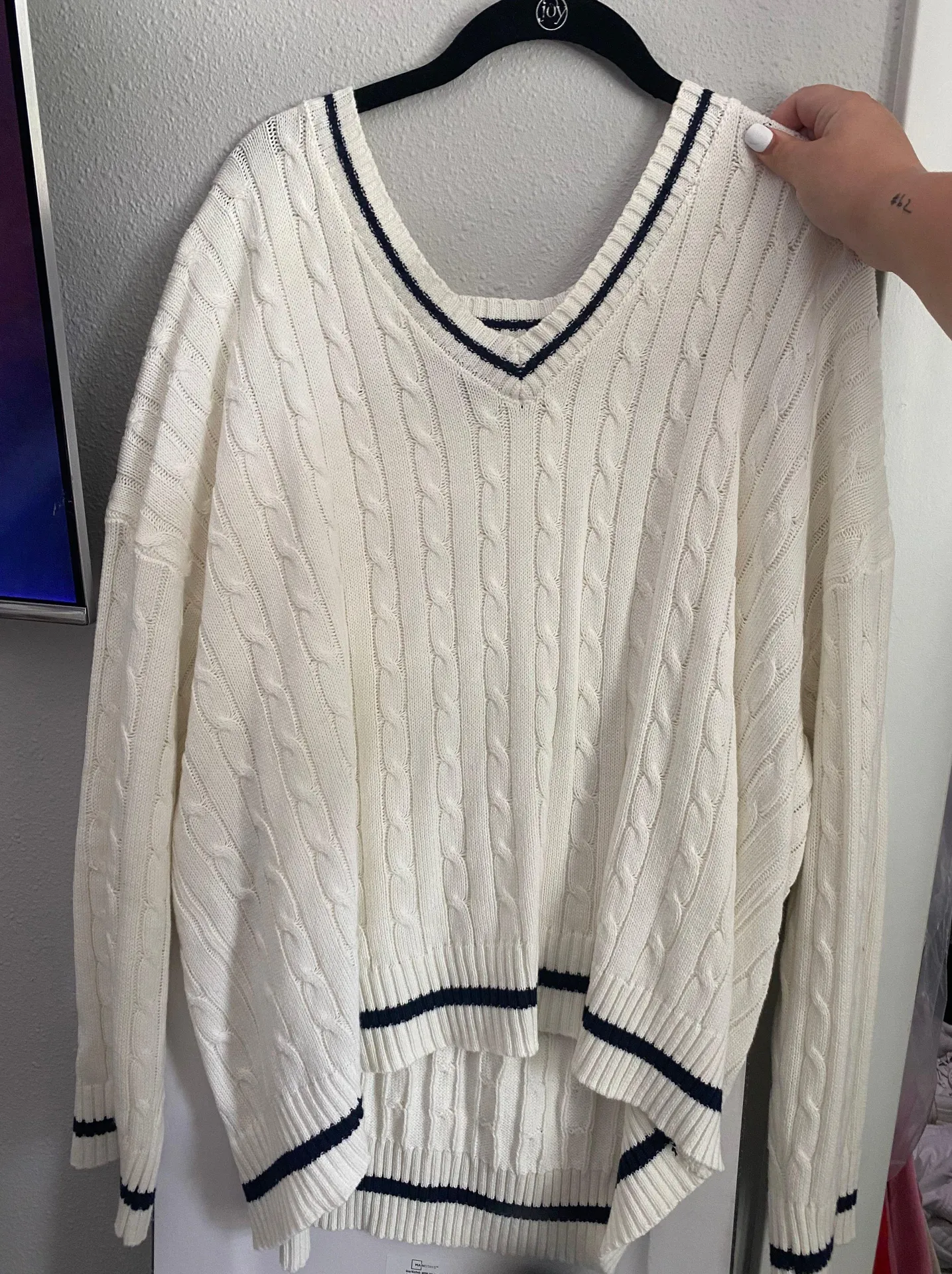 Grey Bandit Sweater - Image 2