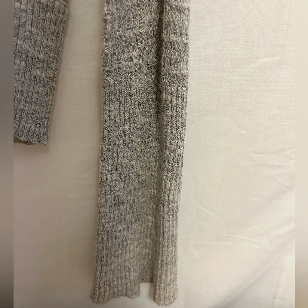 Free People‎ Women's Gray Mock Neck Cross Front Sweater Size Medium - Image 4