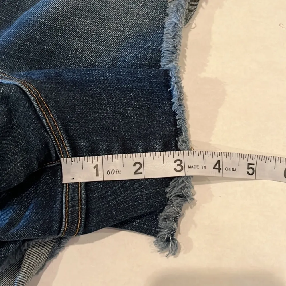 Good American Denim 3” Inseam High Rise Shorts Size 8/29 - Image 5