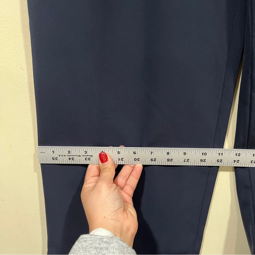 NWT Gap Easy Crepe Trousers pants Color
Navy uniform size 4 petite wide leg - Image 7