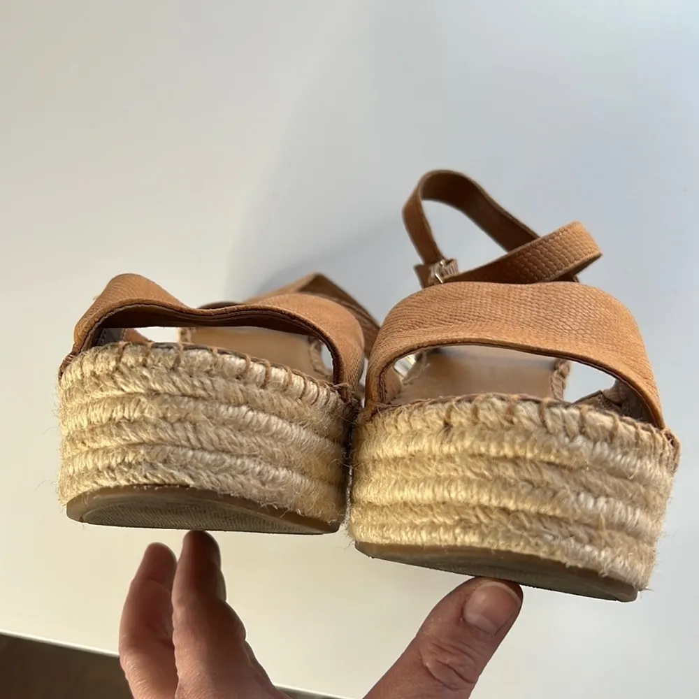 Franco Sarto Tan Takara Wedge Espadrilles Alligator Embossed Leather Size 10 - Image 5
