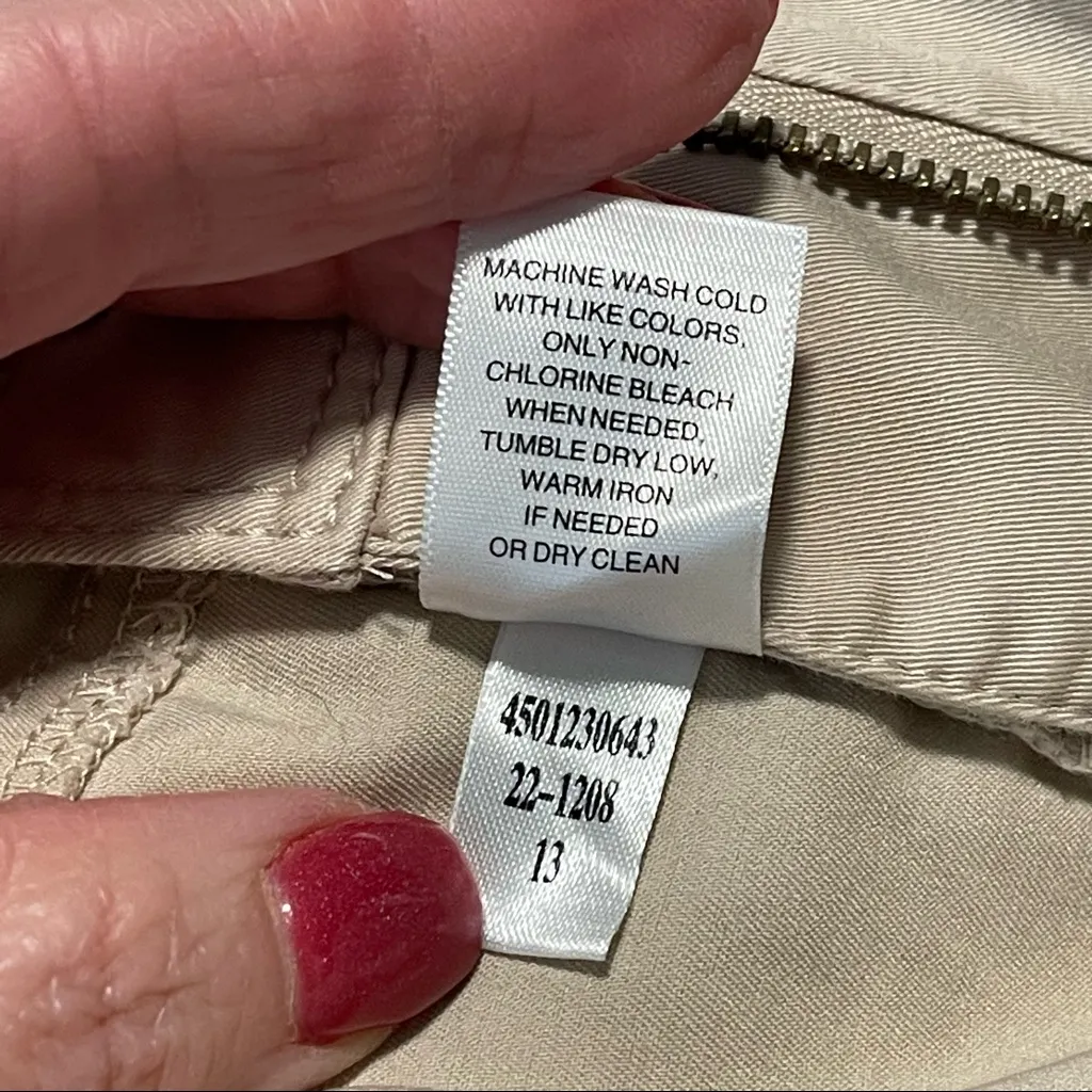 White House Black Market Bermuda Short 00 - Image 11