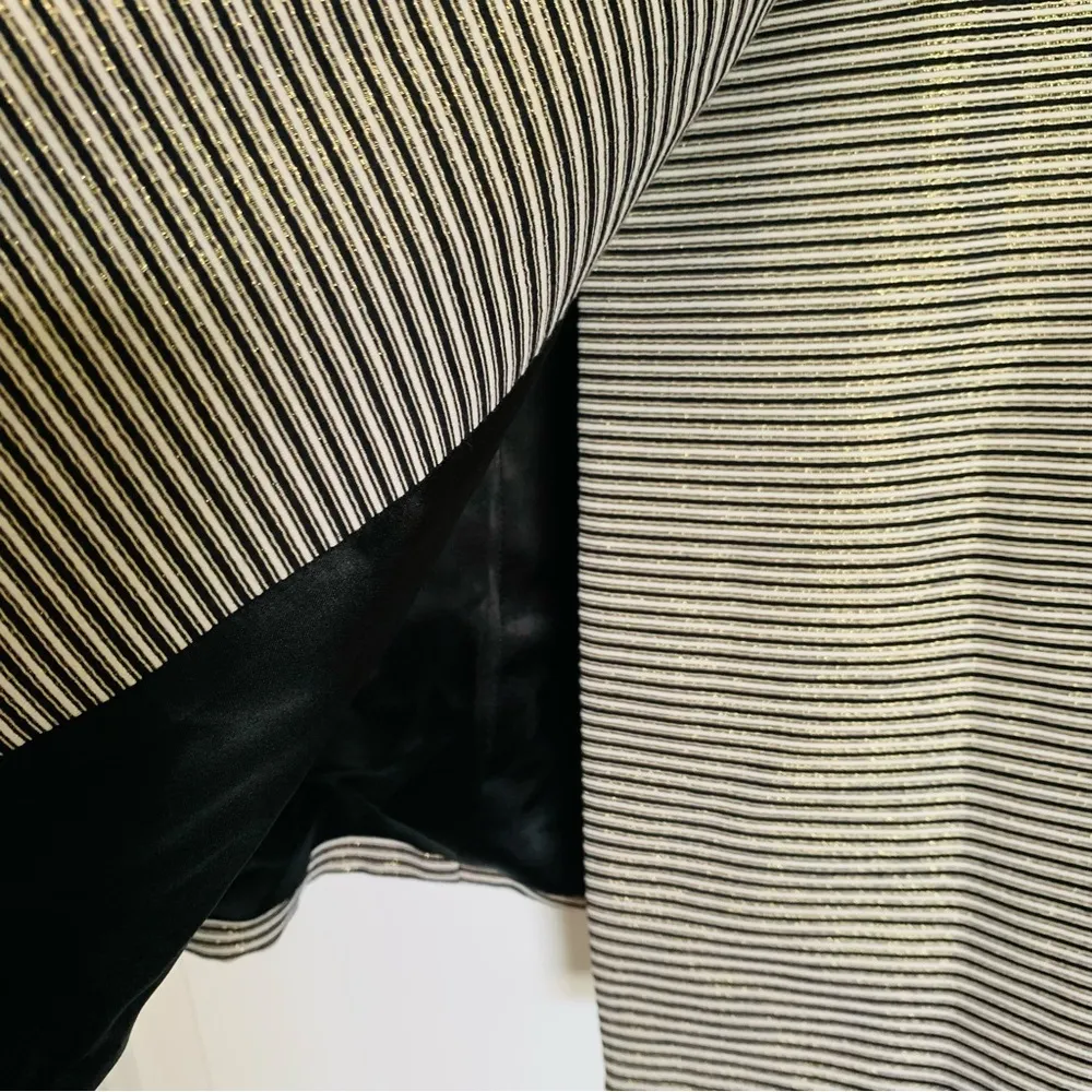 Banana Republic Women's Gold & Black Striped Double Breasted Jacket Trench Coat - Image 4