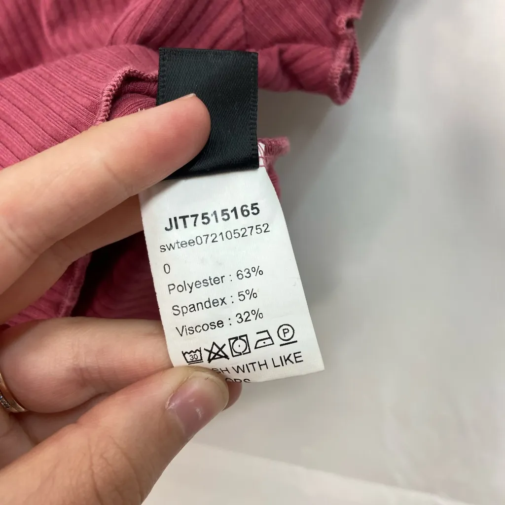 EUC SHEIN deep pink lace‎ scrunched v-neck crop top stretch summer spring medium - Image 5