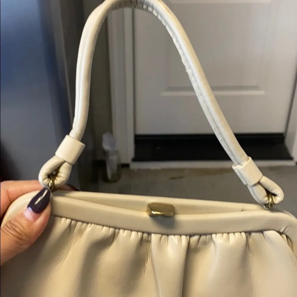 Vintage gold accents off white handbag granny core faux leather green interior - Image 4