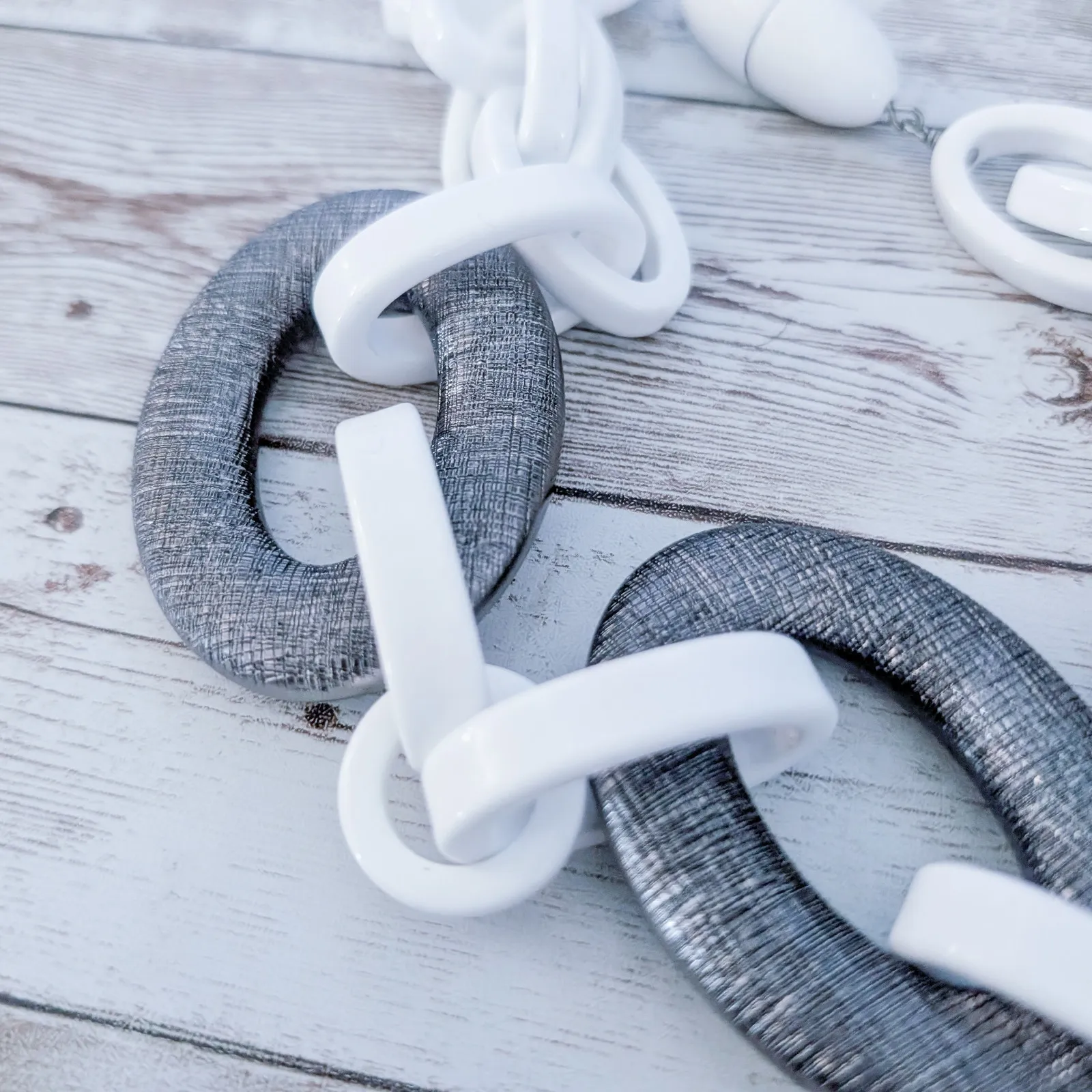 Vintage Statement Necklace Stunning Chunky White & Grey - Image 8