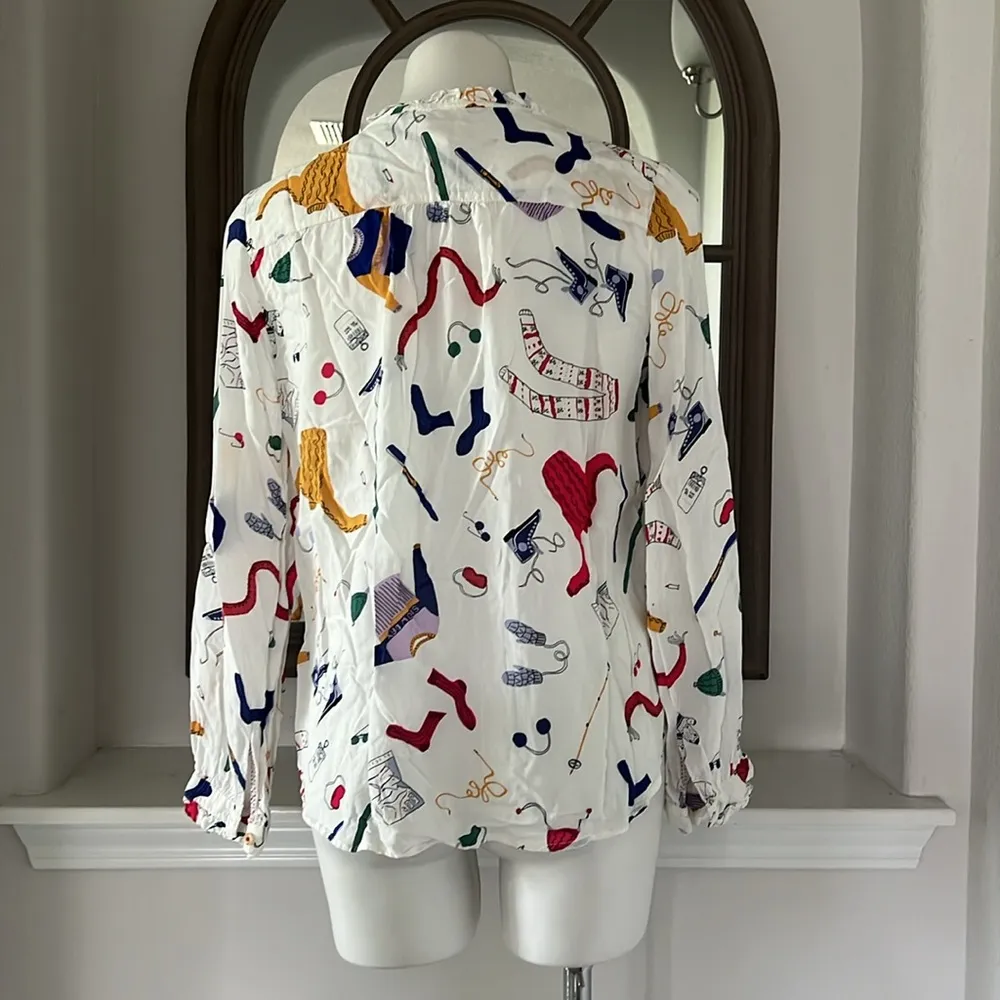 Anthropologie’s Maeve Marisol Ruffled Winter Ski Print Blouse, Size 8 - Image 9