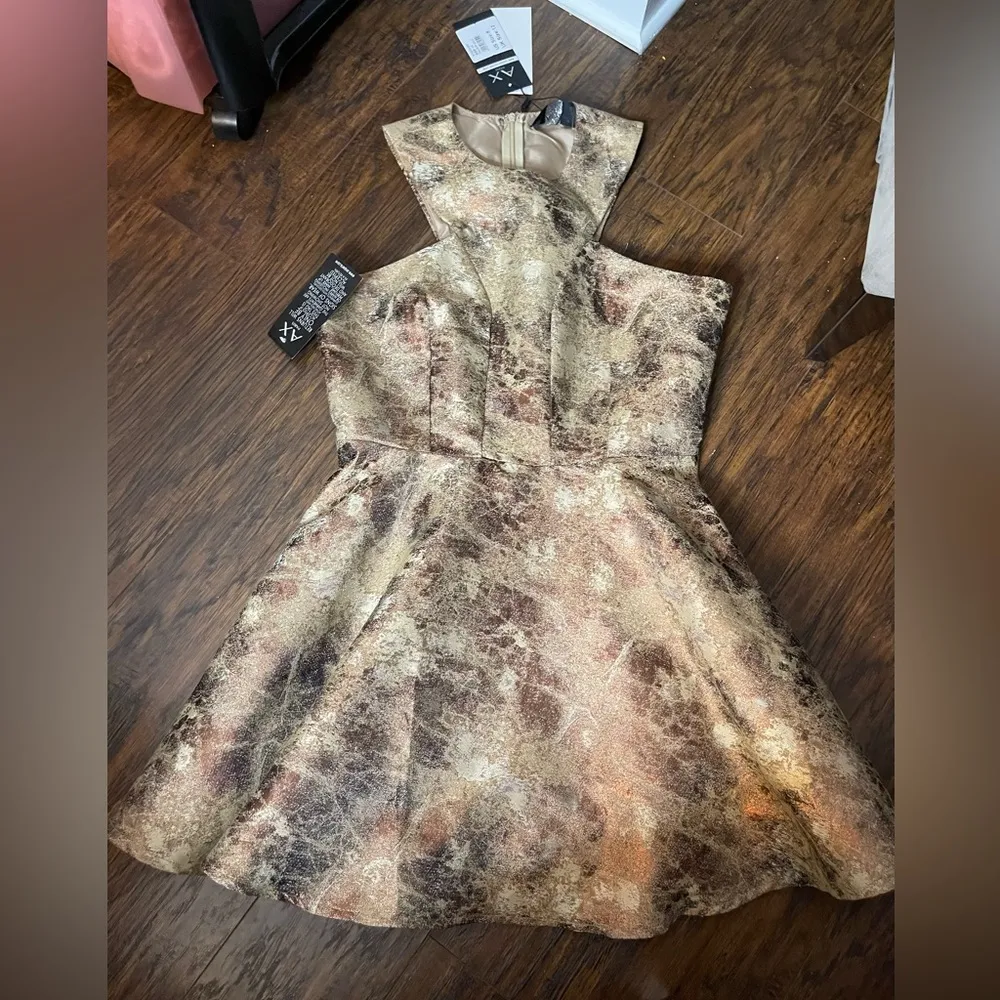 🌮NWT AX PARIS Jacquard Metallic Kick Out Skater Dress, US Size 8 - Image 4