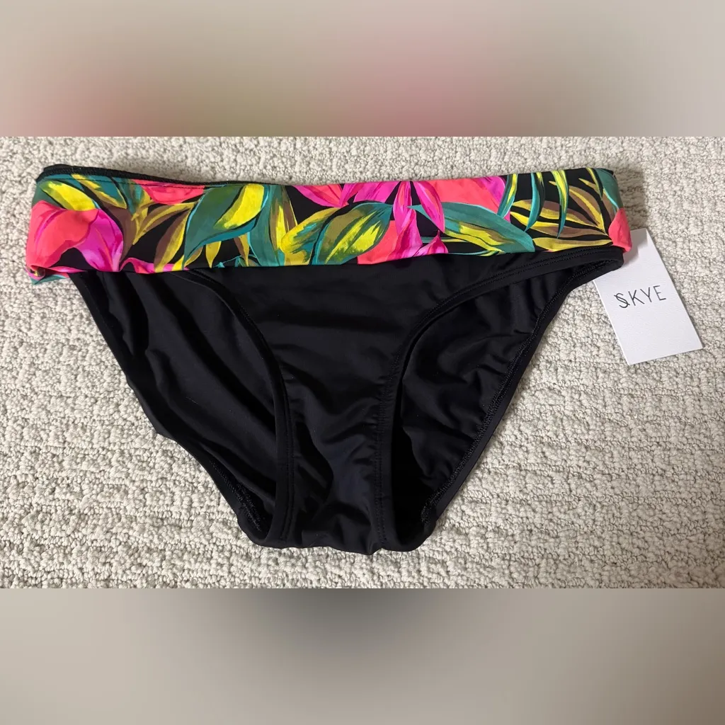 Skye Swimwear  Black Tropical Bikini Bottoms - Image 2