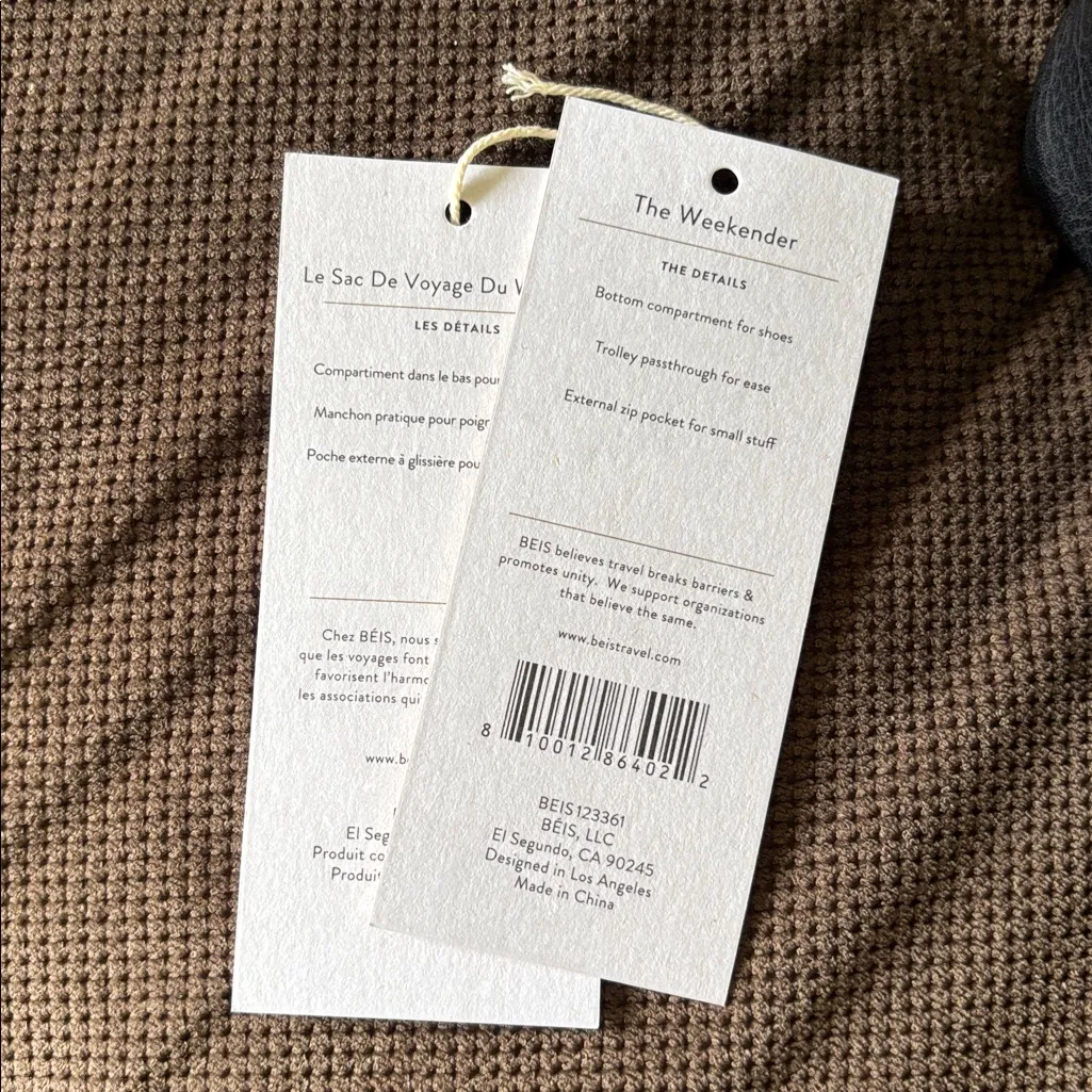 BEIS Weekender bag in Black travel cruise minimalist - Image 5