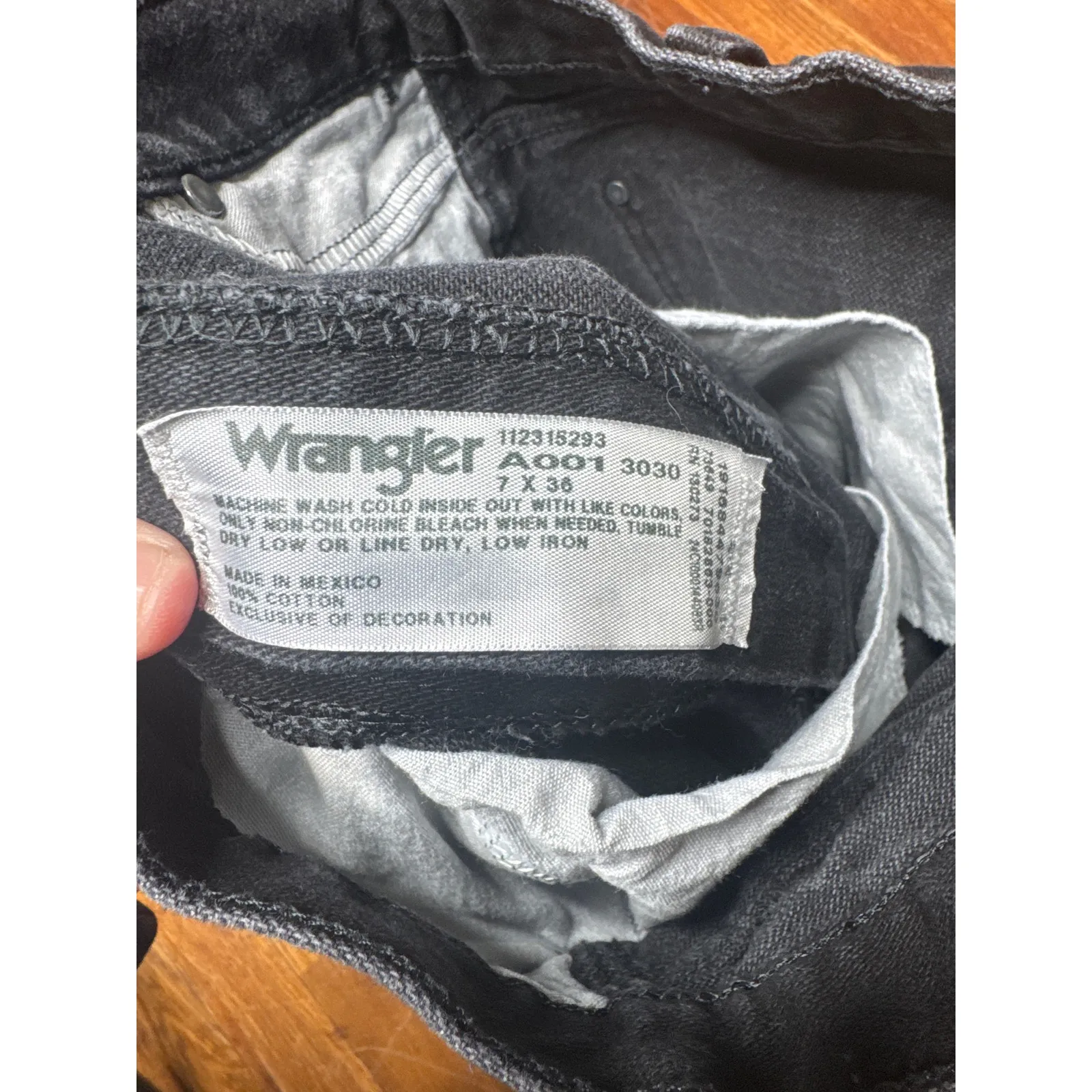 Wrangler A001 Women’s Jeans Size 7x36 Washed Black Slim Straight 100% Cotton - Image 6