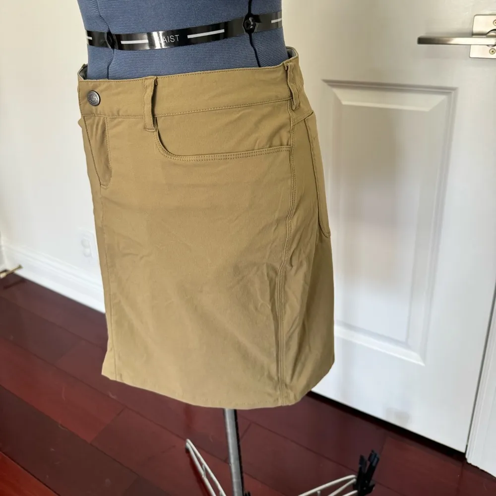 Columbia Women’s Skirt - Image 4