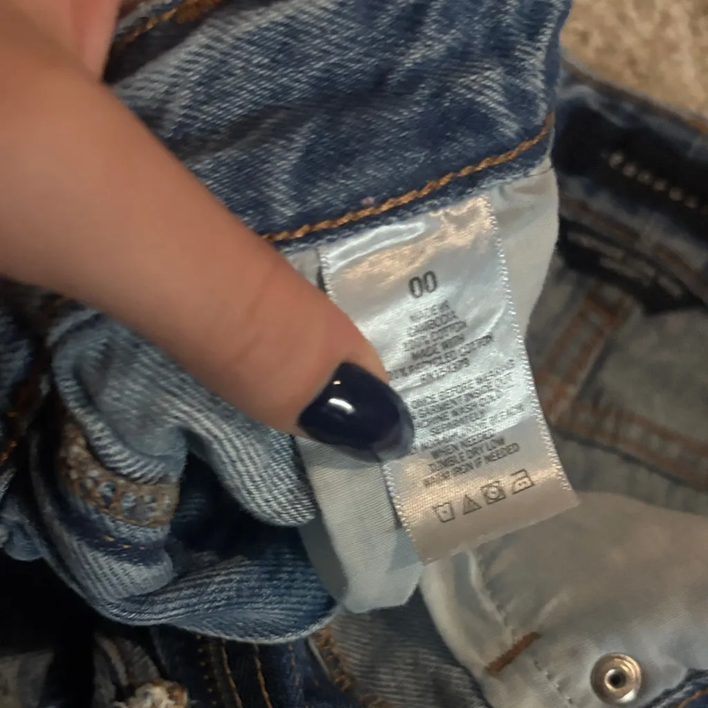 Aeropostale Blue Denim Shorts with Cherry and Star Embroidery - Image 3