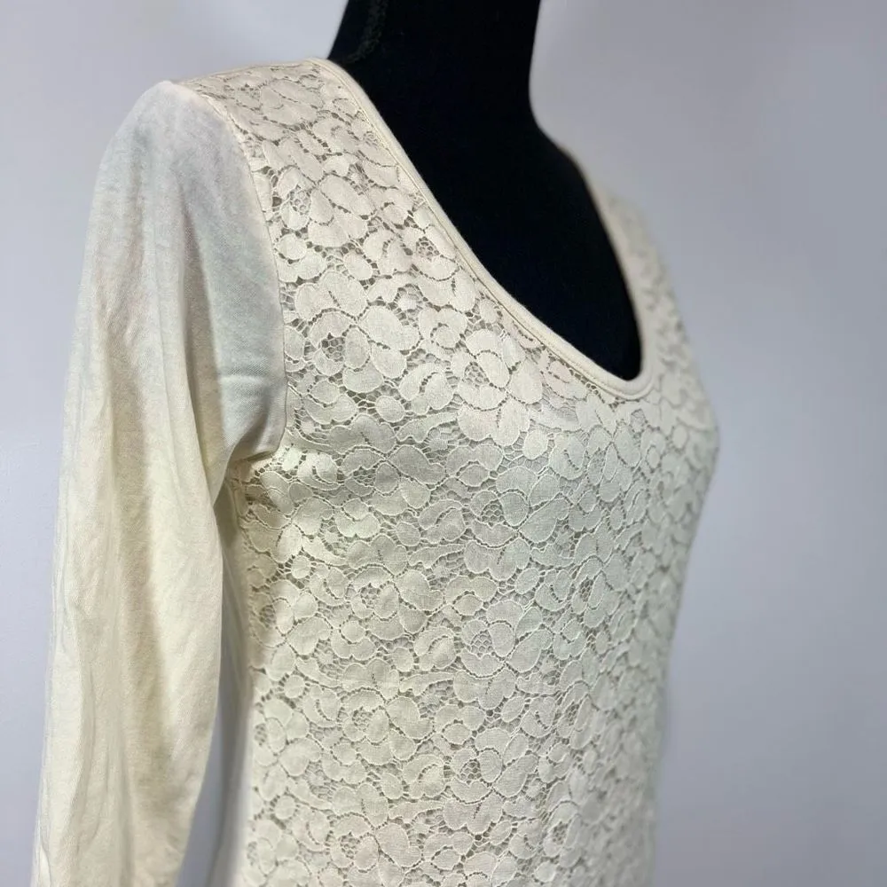 Merona Ivory Lace Overlay 3/4 Sleeve Top Women’s M Metallic Gold Shimmer Detail - Image 2