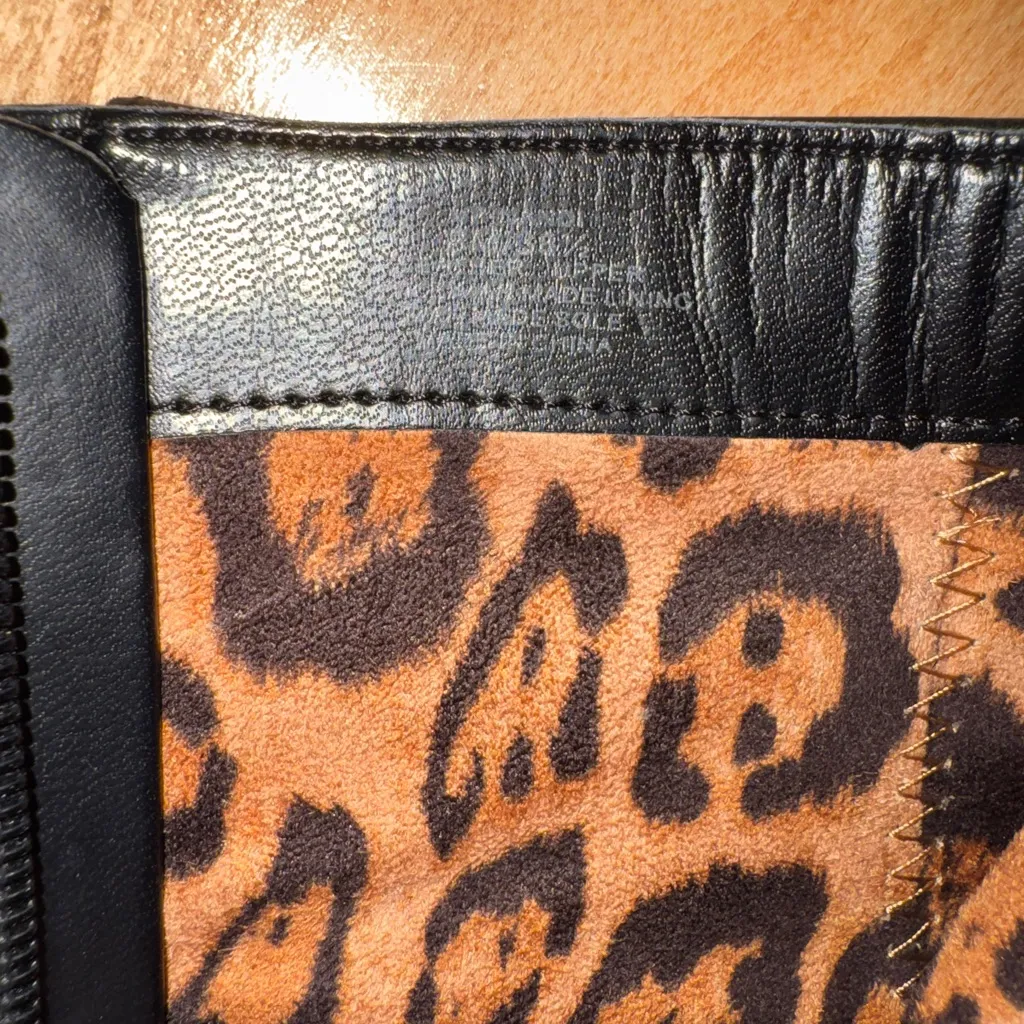 Vince Camuto Black Ankle Boots with Leopard Lining - Image 7