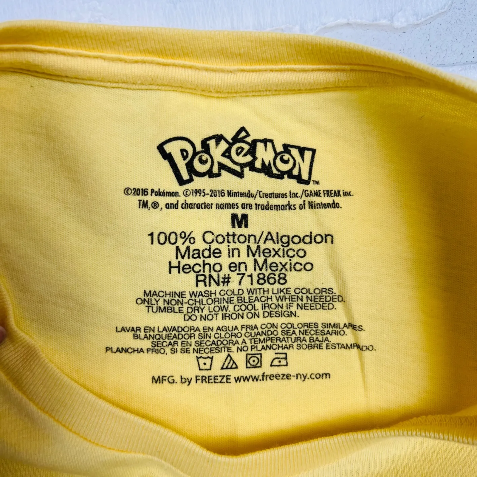 Pokemon T Shirt Junior's Yellow Pikachu Ball Graphic Tee Size M - Image 4