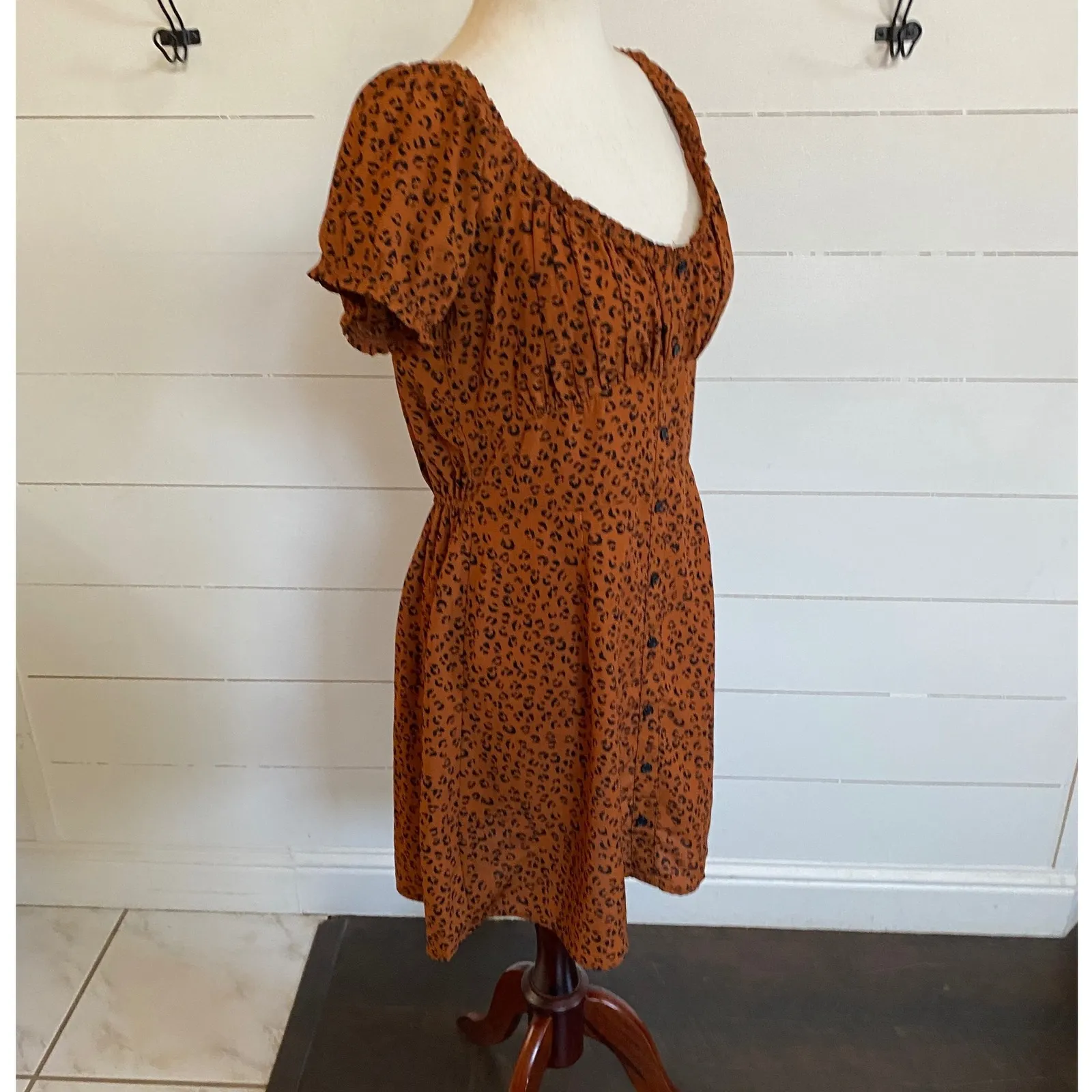 Trixxi‎ Cheetah Print Button Front Mini Dress - L EUC - Image 8