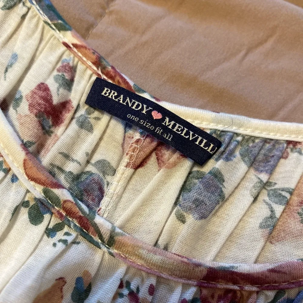 Brandy Melville Floral Tank - Image 4