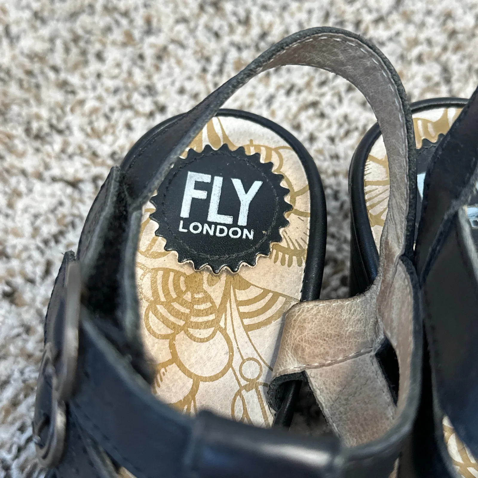 FLY LONDON Ygor Wedge Gladiator Heeled Sandal Size 8 39 Black Strappy Chunky - Image 5