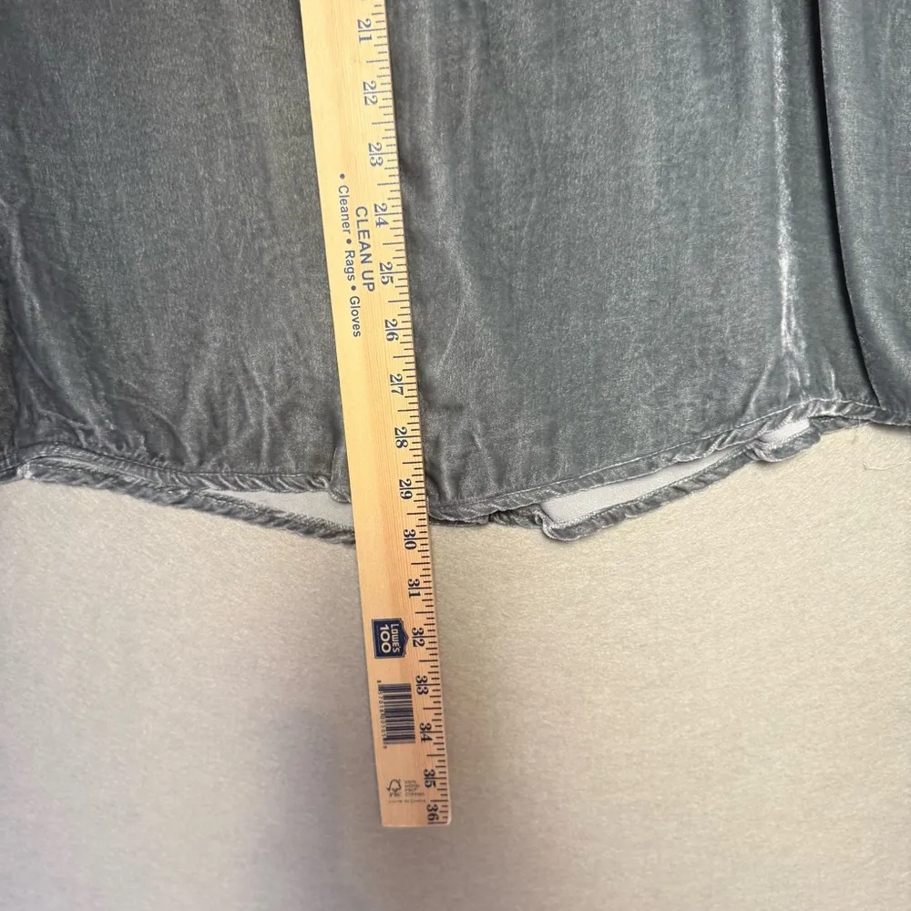 CP Shades Women’s Romy Long Sleeve Button Down in Blue Gray Velvet size L - Image 9