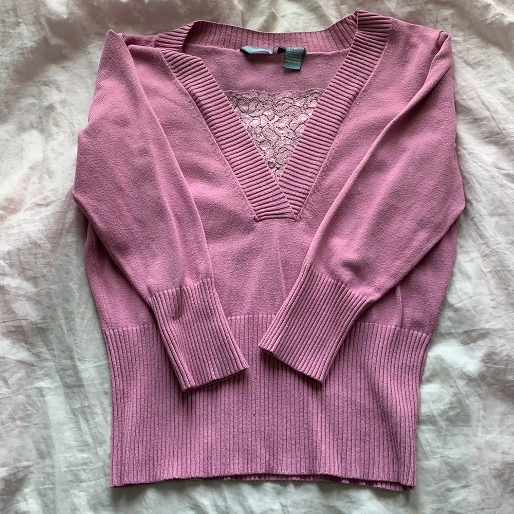 Lilac Lace Sweater - Image 5