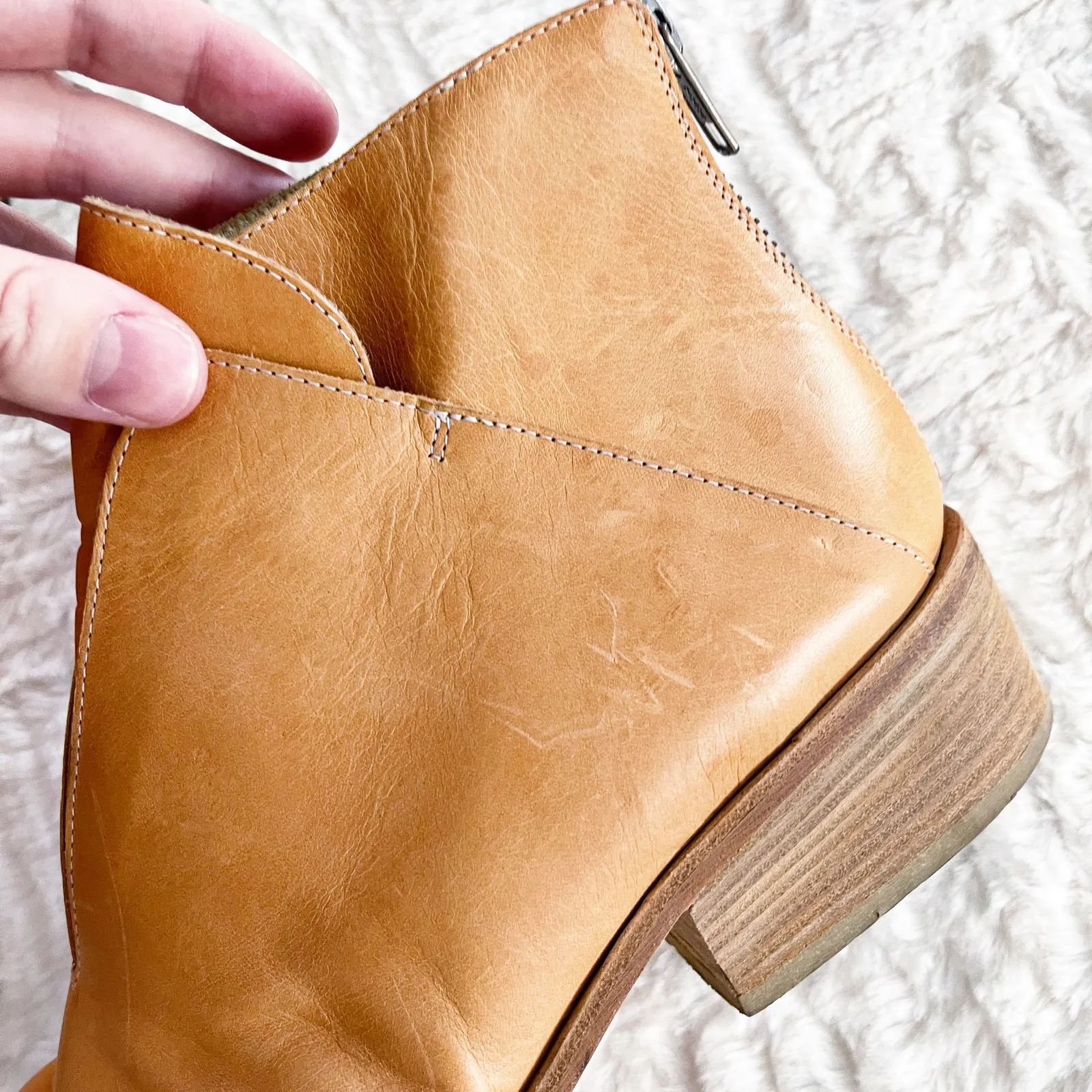 LD Tuttle The Ash Ankle Boot in Tan Leather Size 9 - Image 3