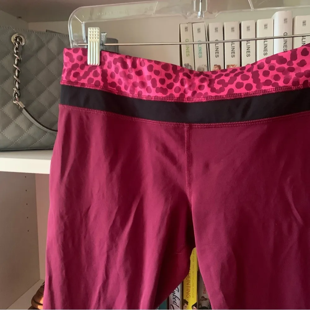 Lululemon Run Inspire Crop 2 Dashing Purple Ace Spot Jeweled Magenta Size 10 - Image 3