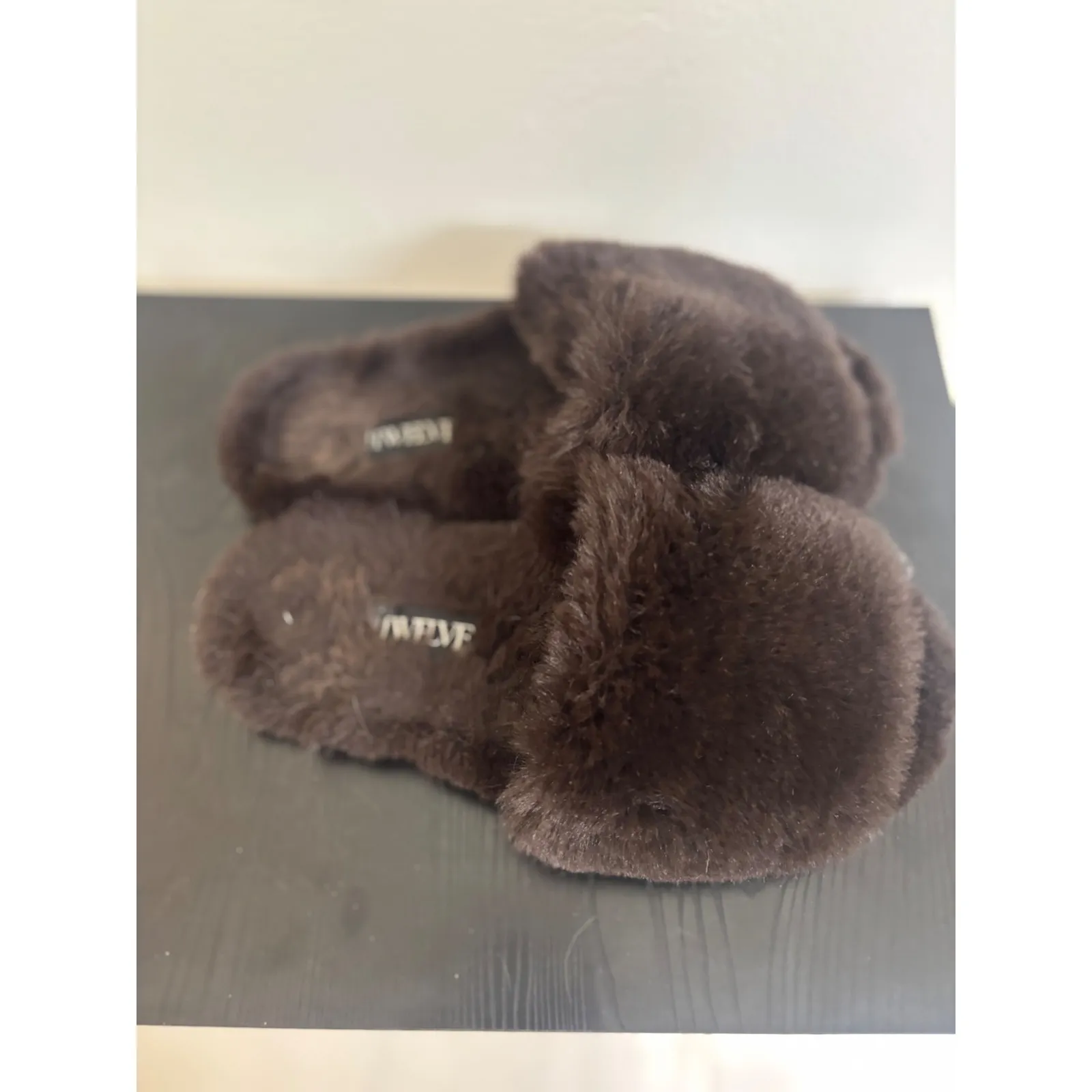 Twelve AM Co. Fuzzy Slippers‎ Open Toe Slip On Slides Brown Size 7 - Image 2