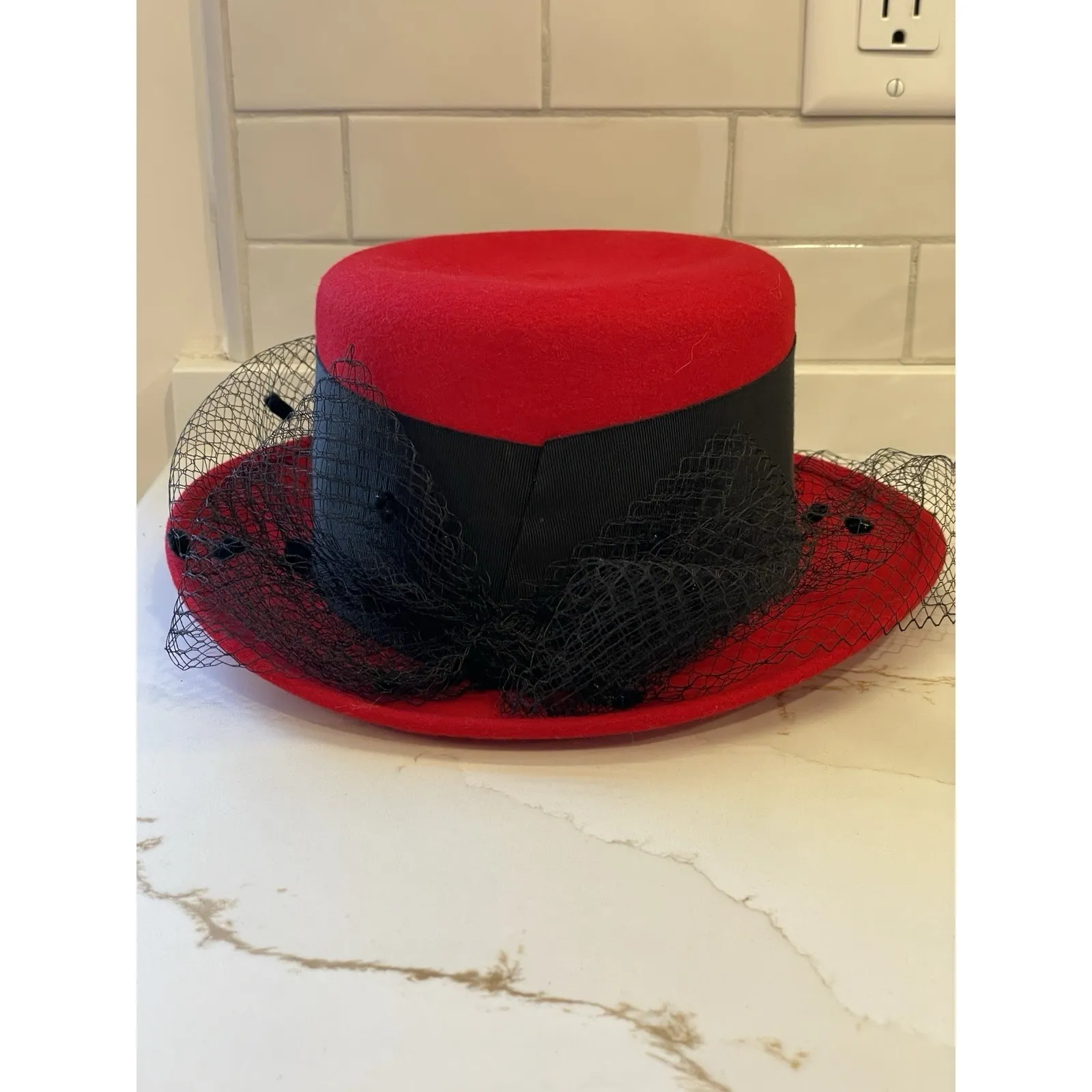 Vintage Viyella Wool Felt Hat Women Red Black Mesh Net Cover Church UK Guild - Image 3