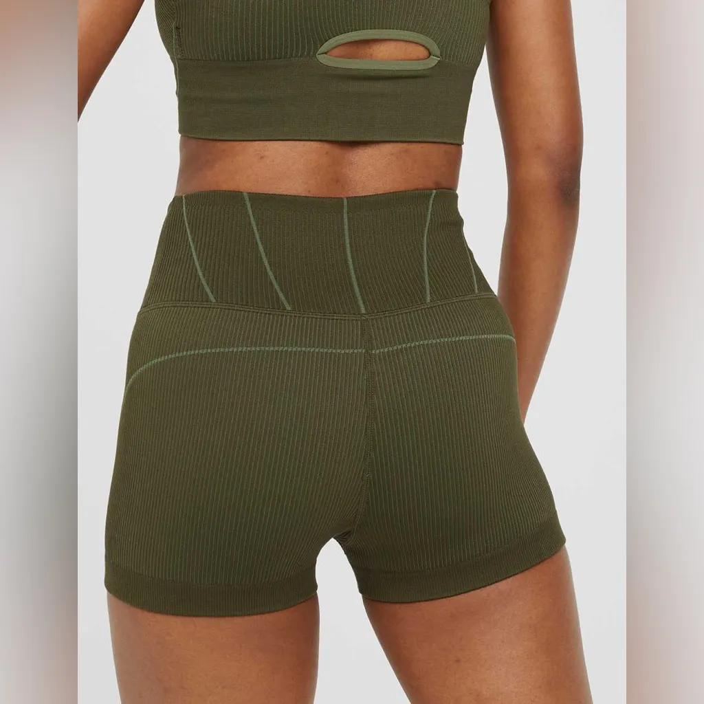 OFFLINE by Aerie Seamless Corset 2” Bike Shorts in Festive Olive Green Size M - Image 2