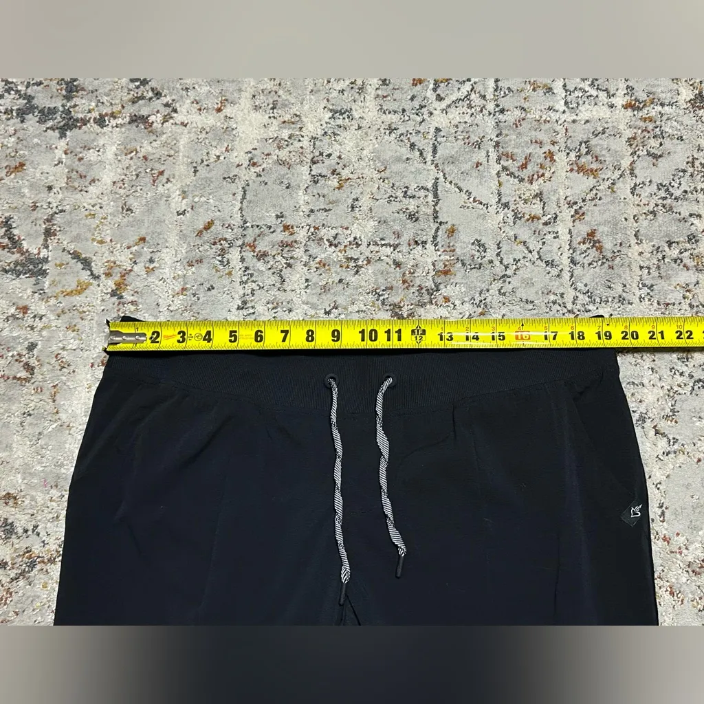 HAPPY CAMPER by TORRID black cropped jogger pants size 2X - Image 5