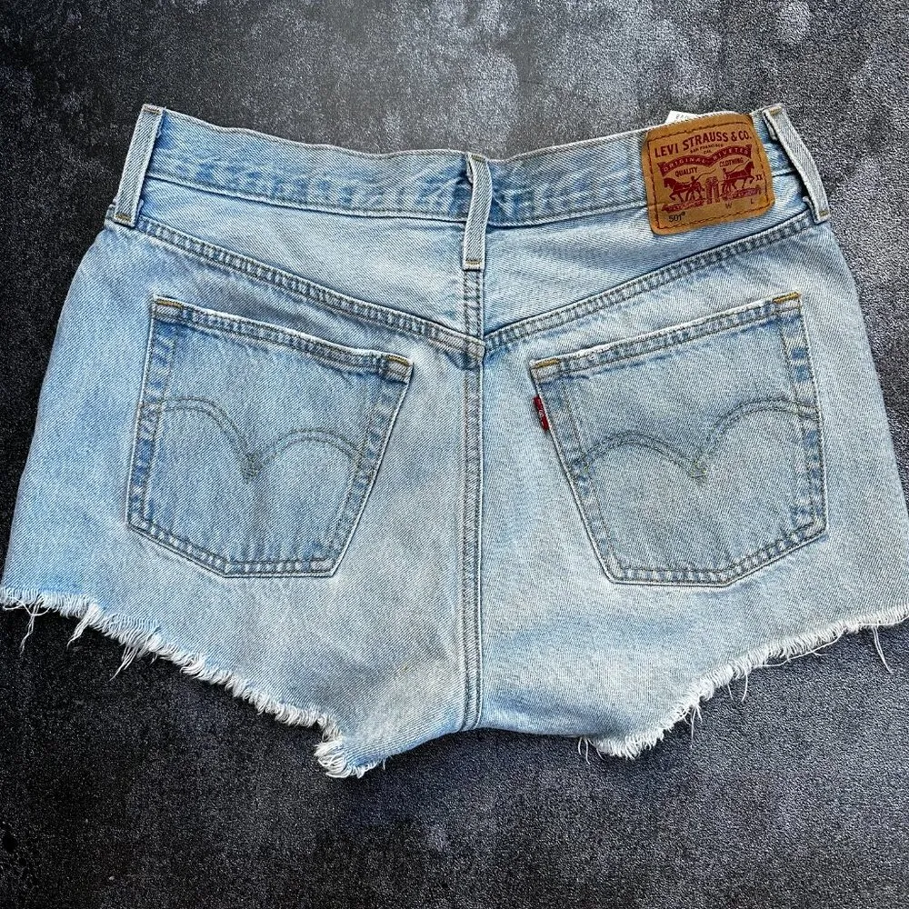 Levi Strauss 501 Cut-Off Shorts Size 29 - Image 2