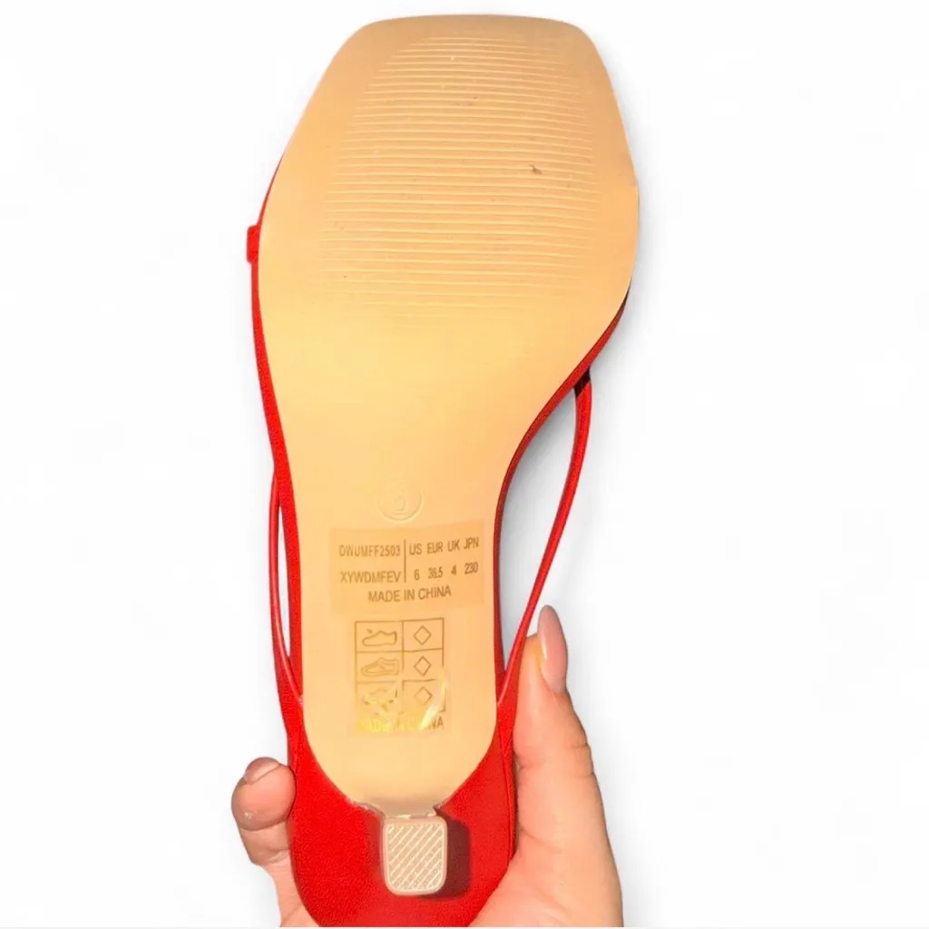 NWT- Dream Pairs Red Heel - Image 4