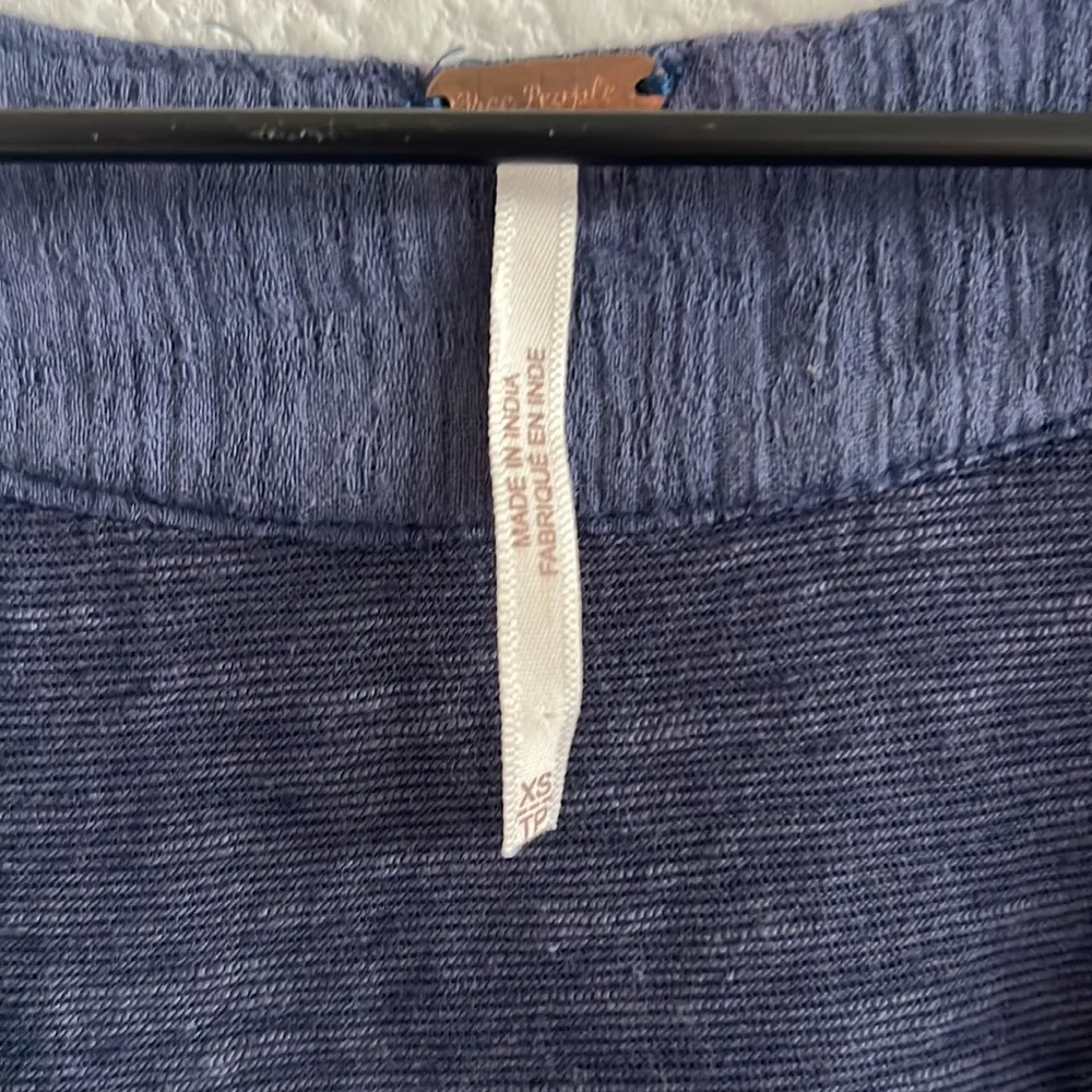 Free People Market Place V Neck blue Lace Embroidered XS - Image 4