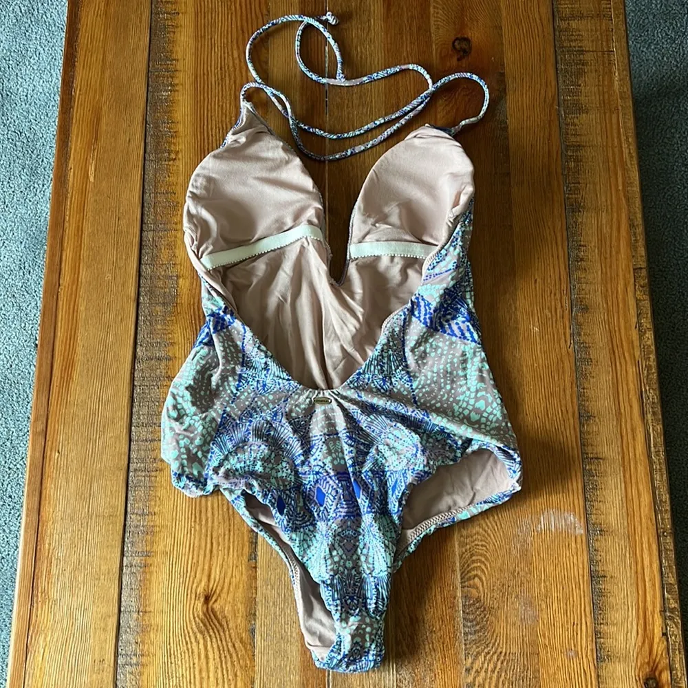 O’Neil Cheeky One Piece Suit - Image 3