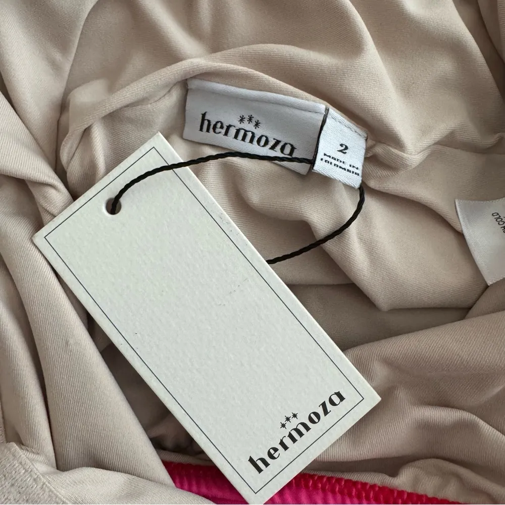 Hermoza Vera Colorblock One Piece Swimsuit in Pink / Poppyred Size 2 Red - Image 7