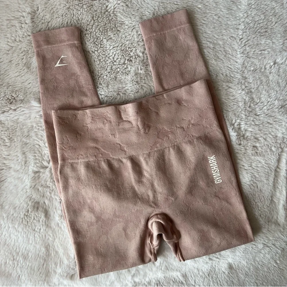 Gymshark Adapt Seamless Pink Camo Leggings Scrunch  Booty - Image 6