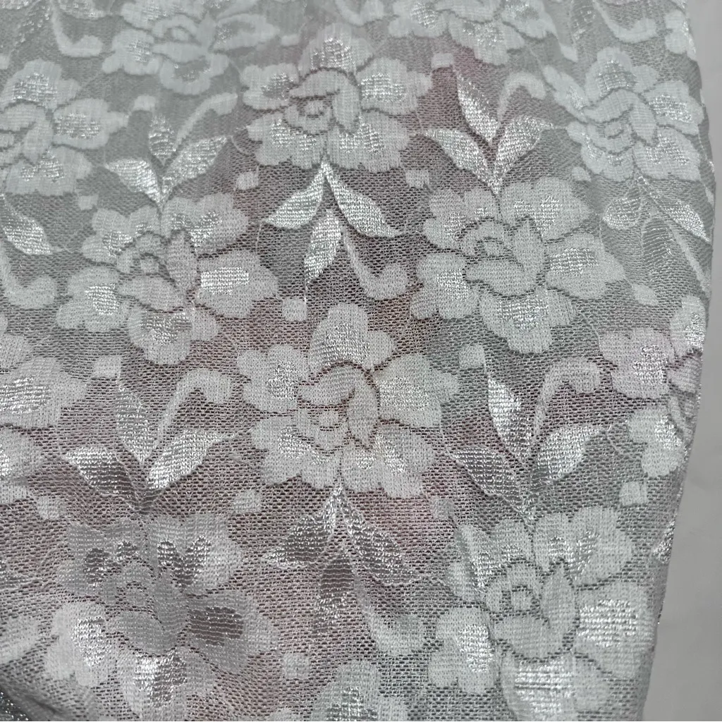 Delicate White Lace Chemise with Floral Pattern :Box OW3: Size M - Image 9