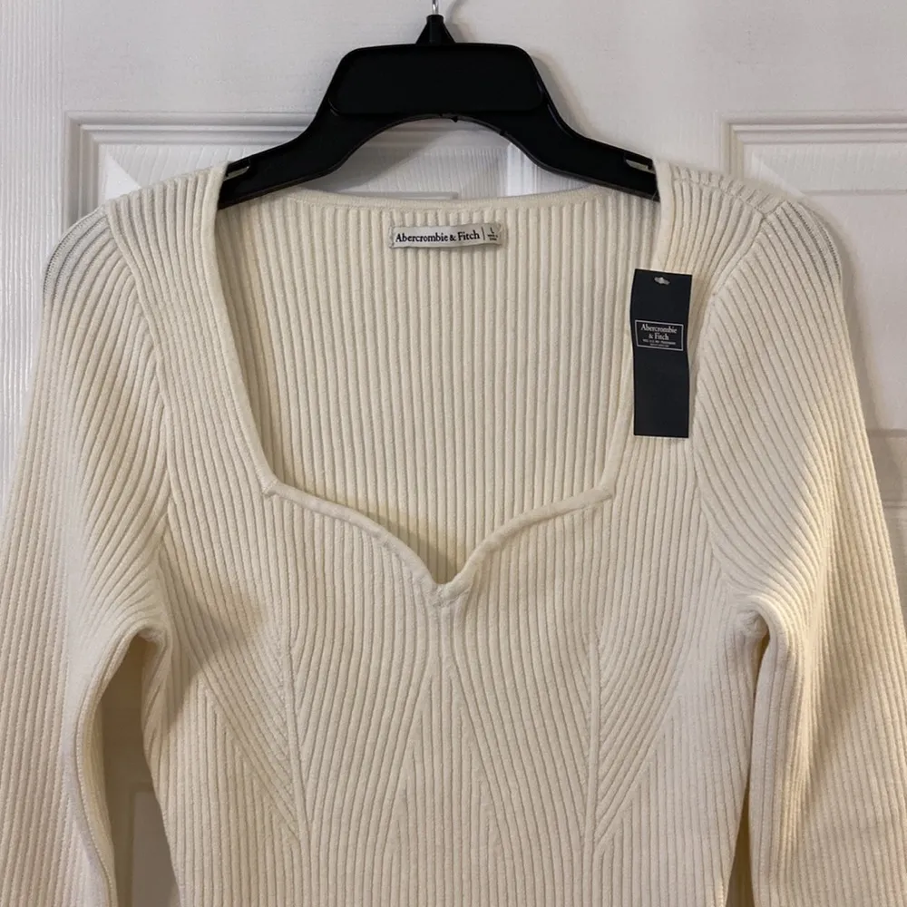 Abercrombie & Fitch Body Suit size L brand new with tag long sleeve & beautiful - Image 2