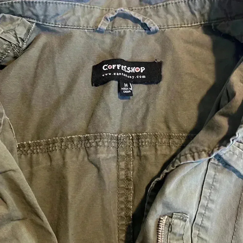 Coffee Shop Women’s Green Vest B16 Size M - Image 3