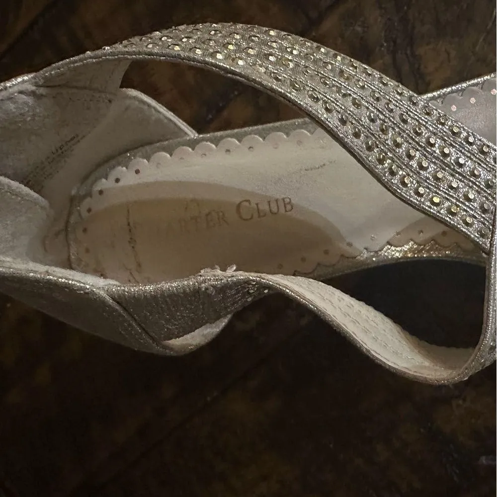 Elegant Gold Strappy Charter Club Women's Sandals - Image 7