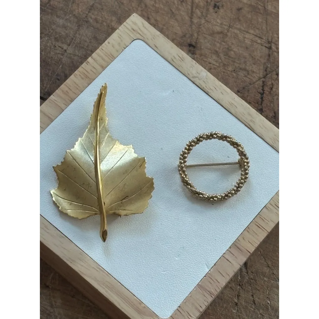 Vintage Gold Tone Leaf & Beaded Circle Brooch Set - Image 9